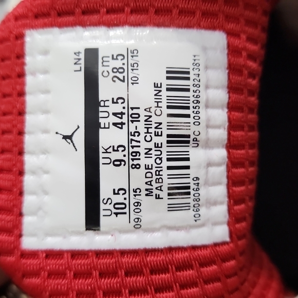 Nike Jordan Jumpman II Sneakers - Picture 5 of 6